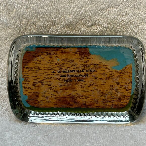 Vtg The Capital Washington DC Color Glass Paperweight - Picture 9 of 9